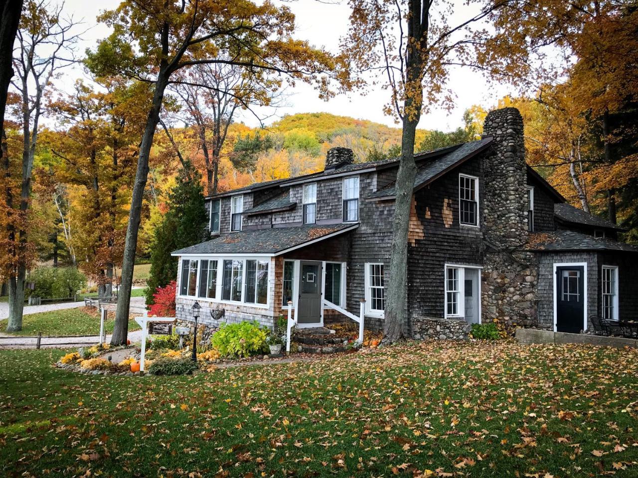 Chimney Corners Resort Frankfort Exterior photo